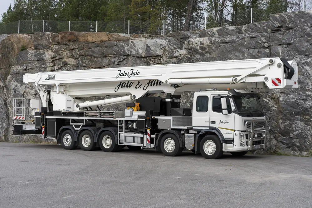 Bronto Skylift S90HLA thumbnail 2