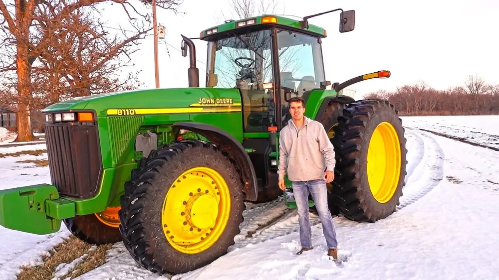 John Deere 8110