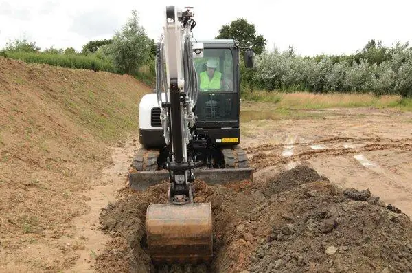 Bobcat E62 thumbnail 4