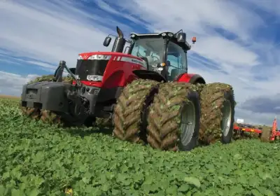 Massey Ferguson MF 8690 Dyna-VT Excellence thumbnail 4
