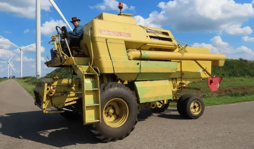 New Holland 1550