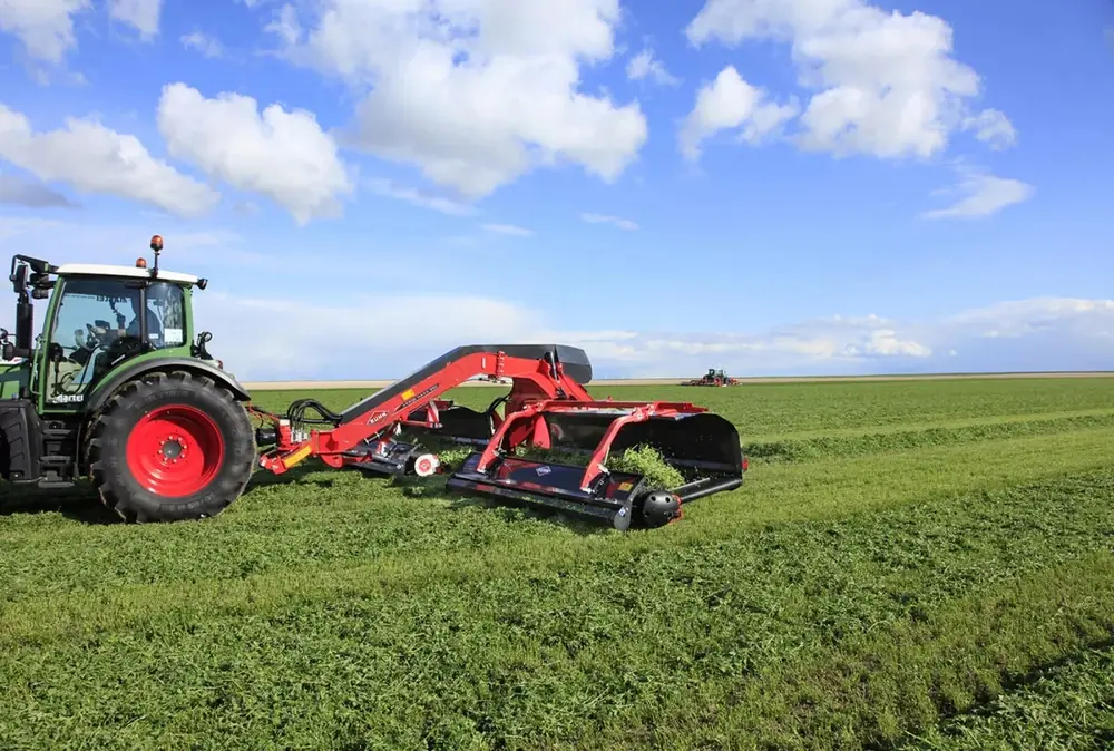 Kuhn Merge Maxx 952 thumbnail 3