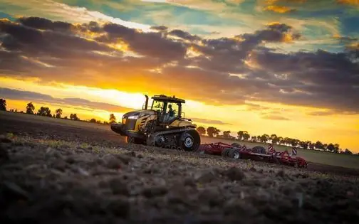 Challenger MT765 B