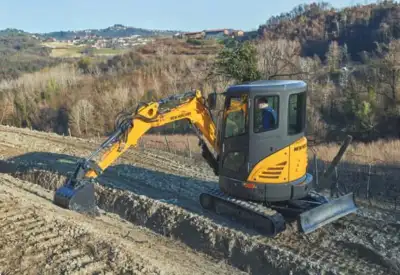 New Holland E30C