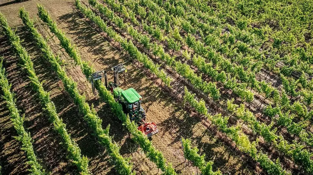 John Deere 5090GV thumbnail 3