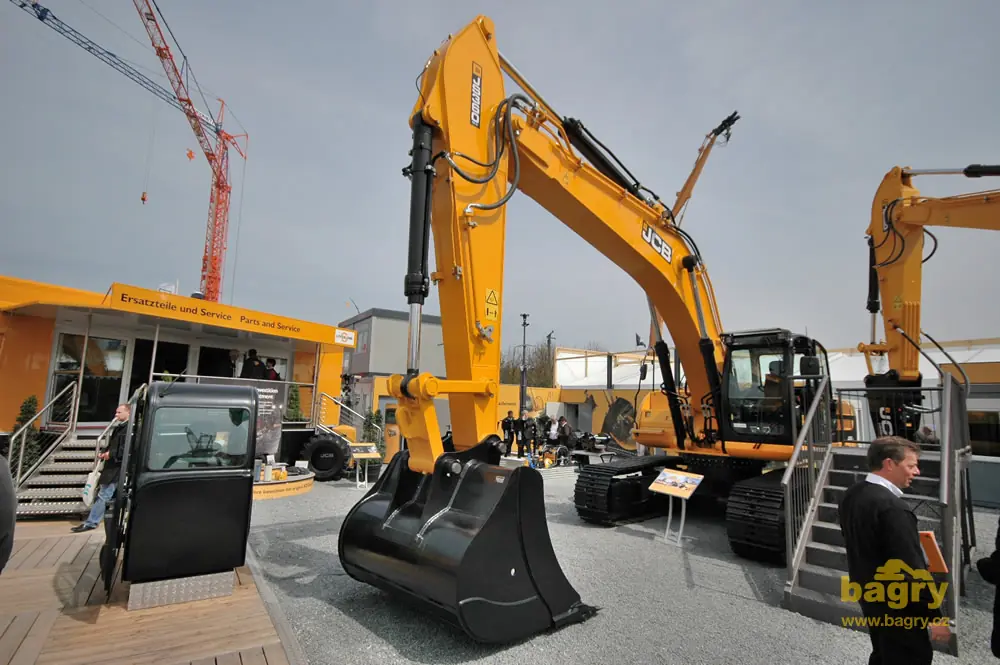 JCB JS360 NLC