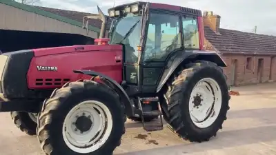 Valtra 8150 HI