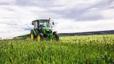 John Deere 5058E thumbnail 2