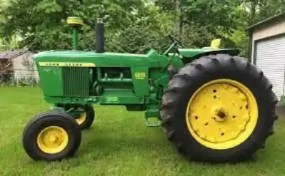 John Deere 4010