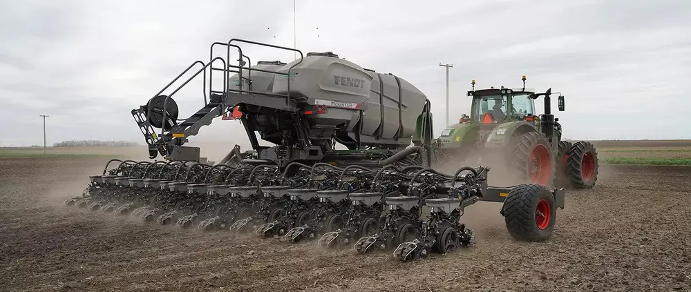 Fendt Momentum 16