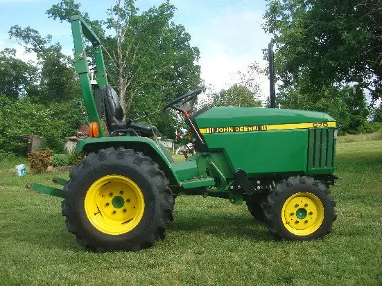 John Deere 670
