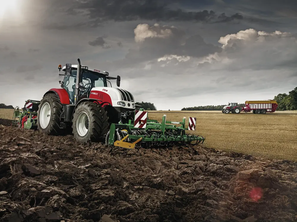 Steyr 6175 CVT Basis