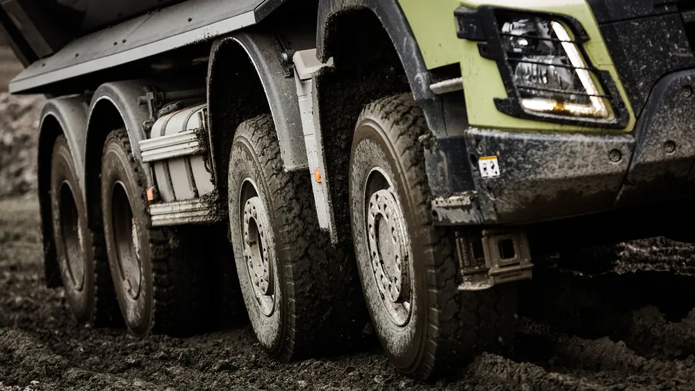 Volvo Trucks FMX11.330 4x2 Rigid thumbnail 5