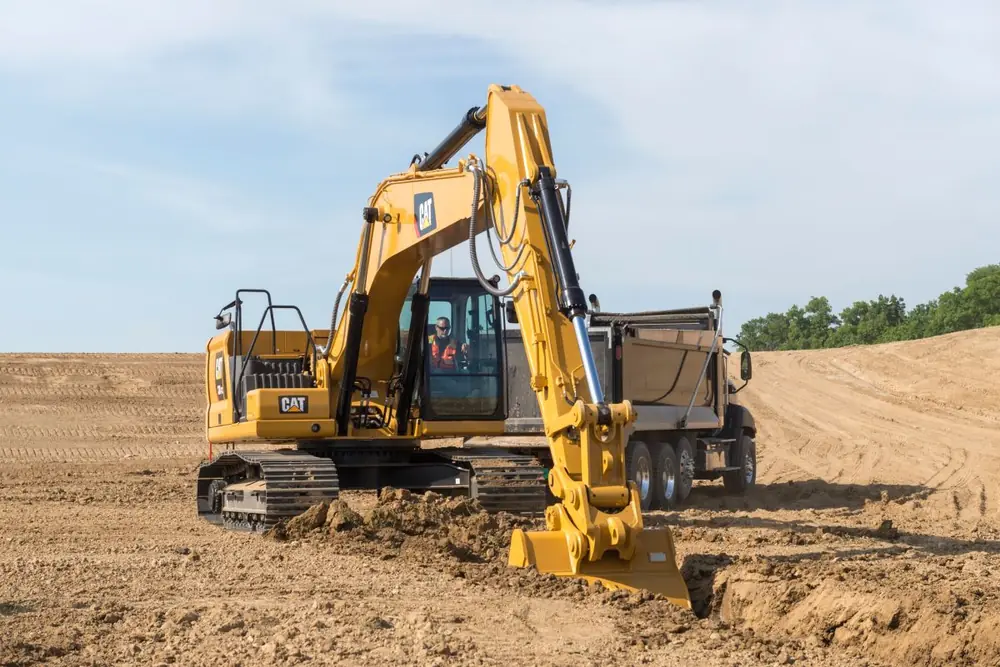 Caterpillar 330 GC thumbnail 3