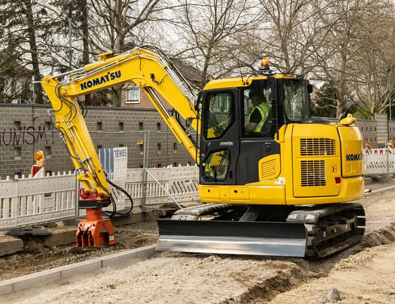 Komatsu PC88MR-11E0 thumbnail 3