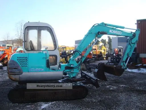 Kobelco SK 045