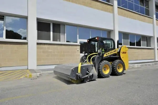 New Holland L213 thumbnail 6