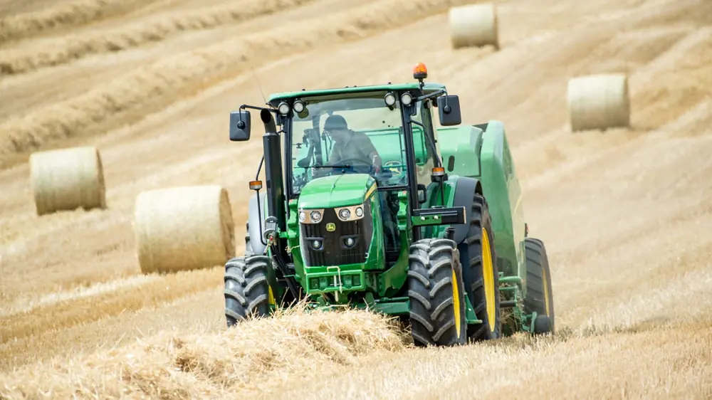 John Deere 6115MC