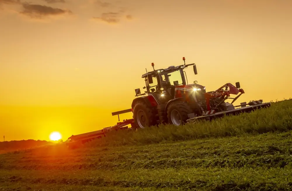 Massey Ferguson MF 8S.245 thumbnail 2
