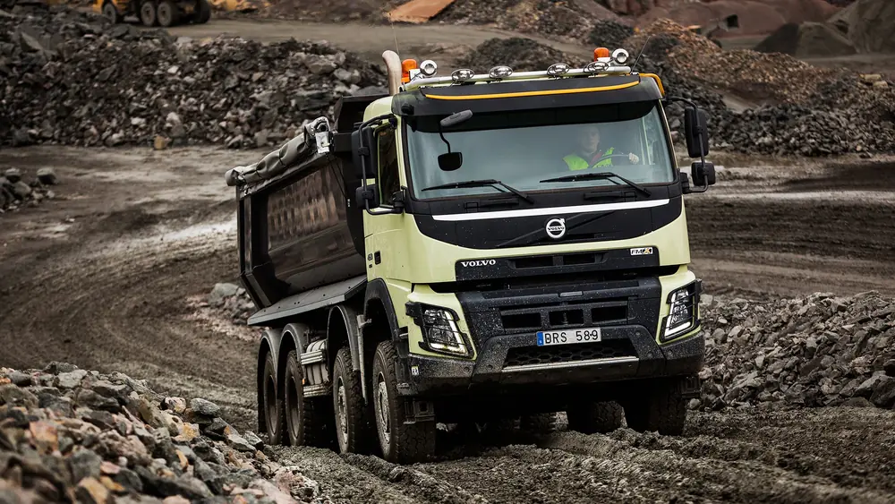 Volvo Trucks FMX11.330 4x2 Rigid X-High thumbnail 2