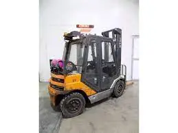 Nissan UGD 02 A 32 PQ