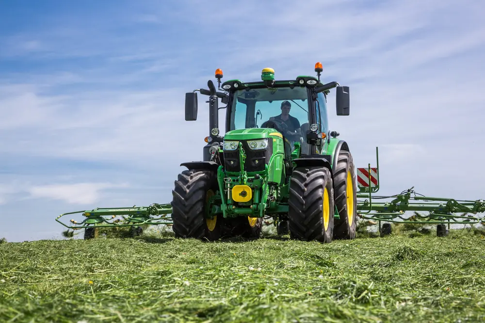 John Deere 6130R thumbnail 2