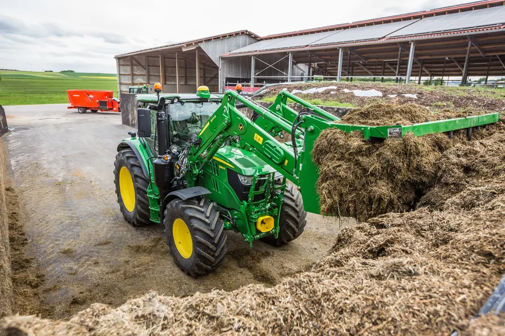John Deere 6130R thumbnail 4