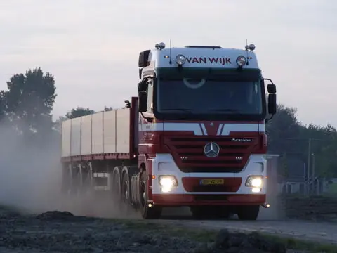 Mercedes-Benz Actros 2541 LS 6x2 thumbnail 2