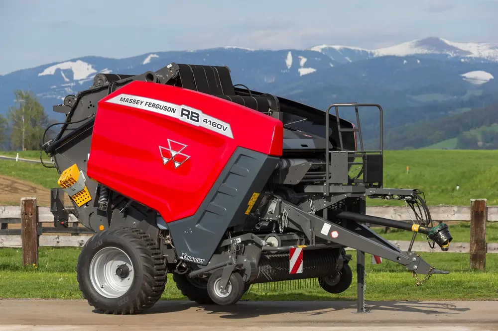 Massey Ferguson RB 4160V Classic