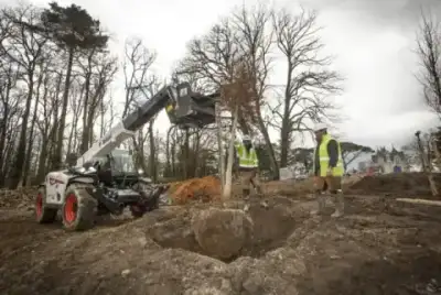 Bobcat T36.120SL 100 IV thumbnail 3