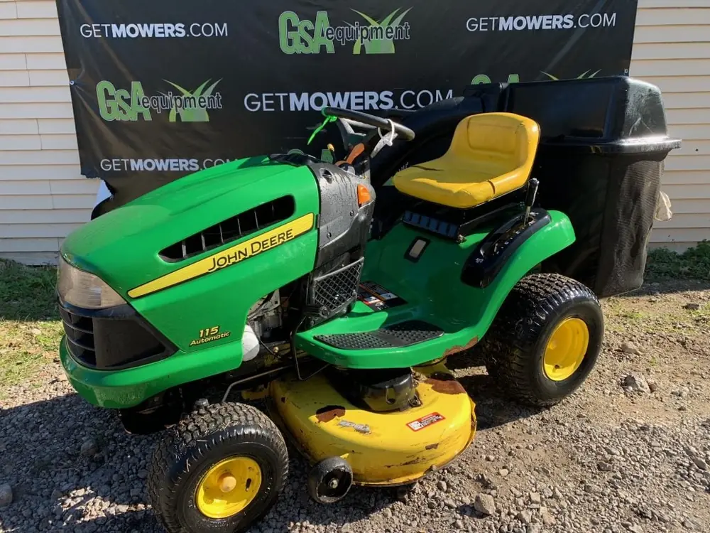 John Deere 115