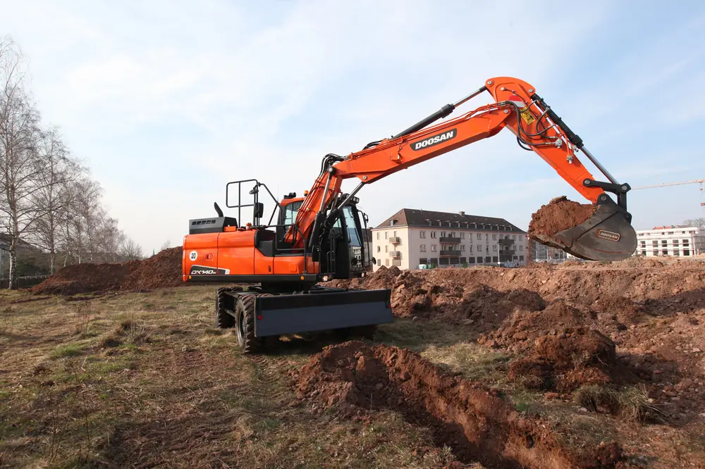 Doosan DX 140 W
