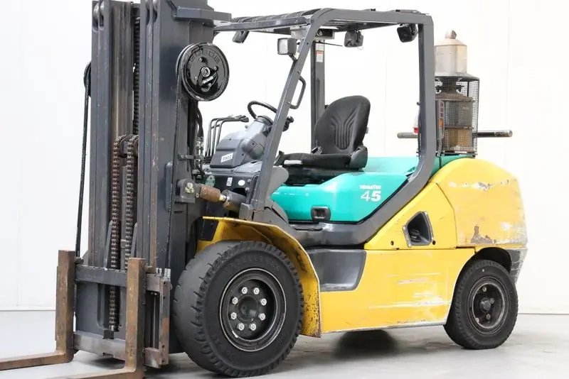 Komatsu FD45T-10