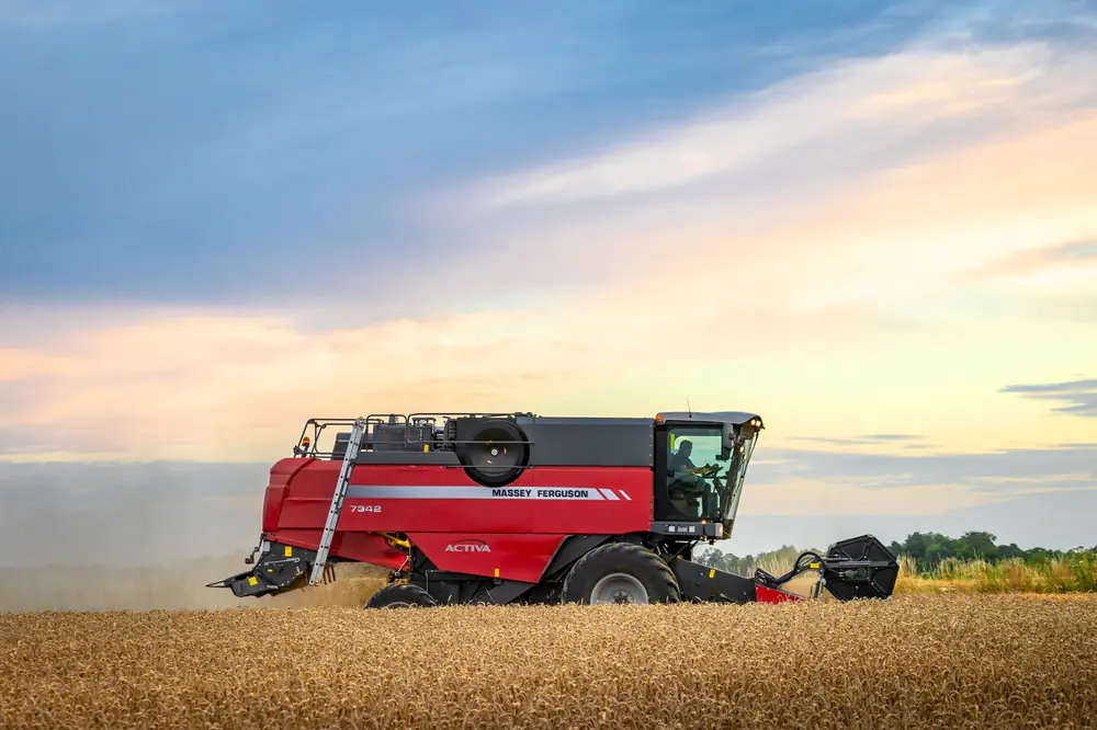 Massey Ferguson Activa 7342 thumbnail 2
