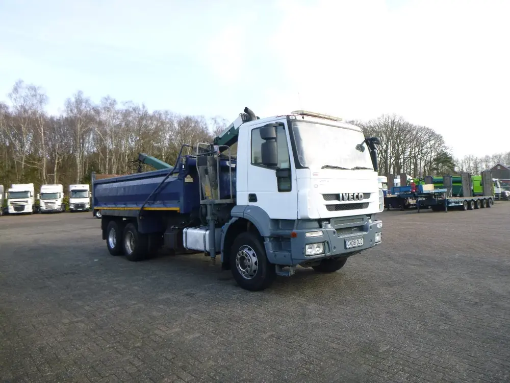 Iveco Trakker AD260T33