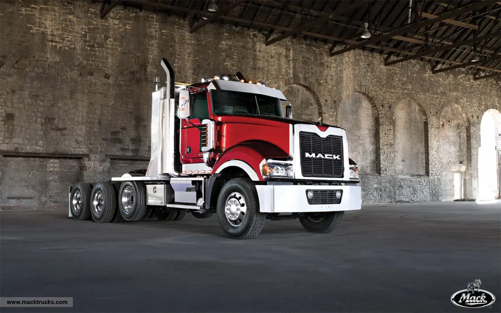 Mack TITAN 64" High-rise Sleeper Cab ISX 550 6x4 thumbnail 8