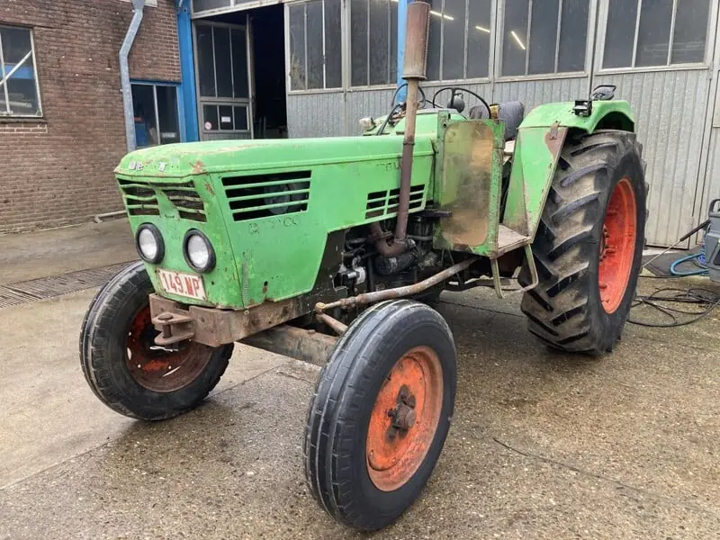 DEUTZ-FAHR D 7206