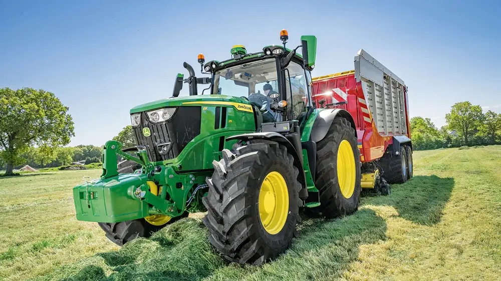 John Deere 6R 215 thumbnail 4