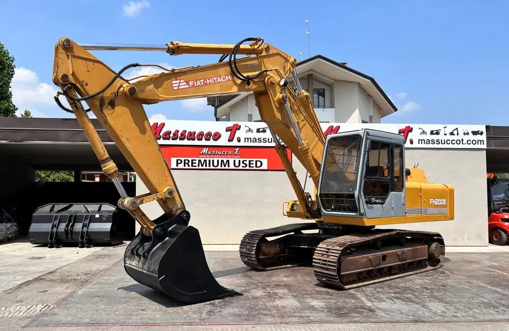 Fiat-Hitachi FH200