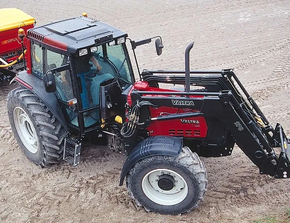 Valtra X 100