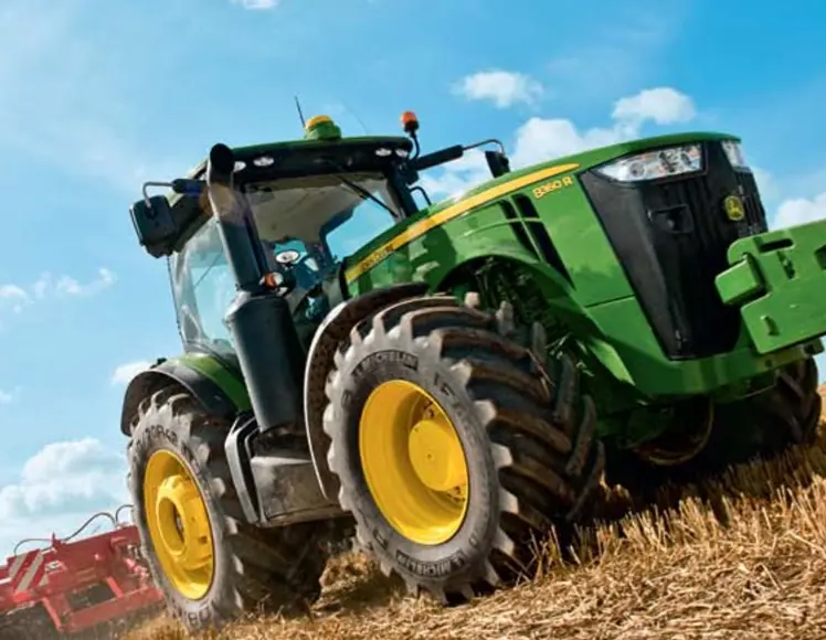 John Deere 8335 RT