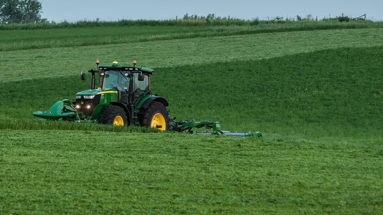 John Deere R870R