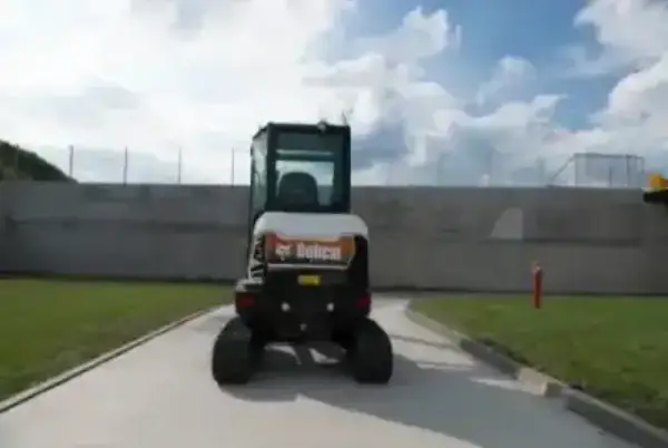 Bobcat E27z
