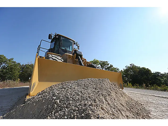 Caterpillar 814 thumbnail 3