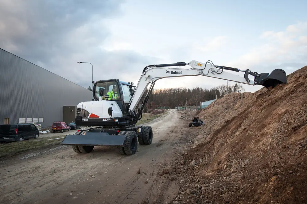 Bobcat E57W