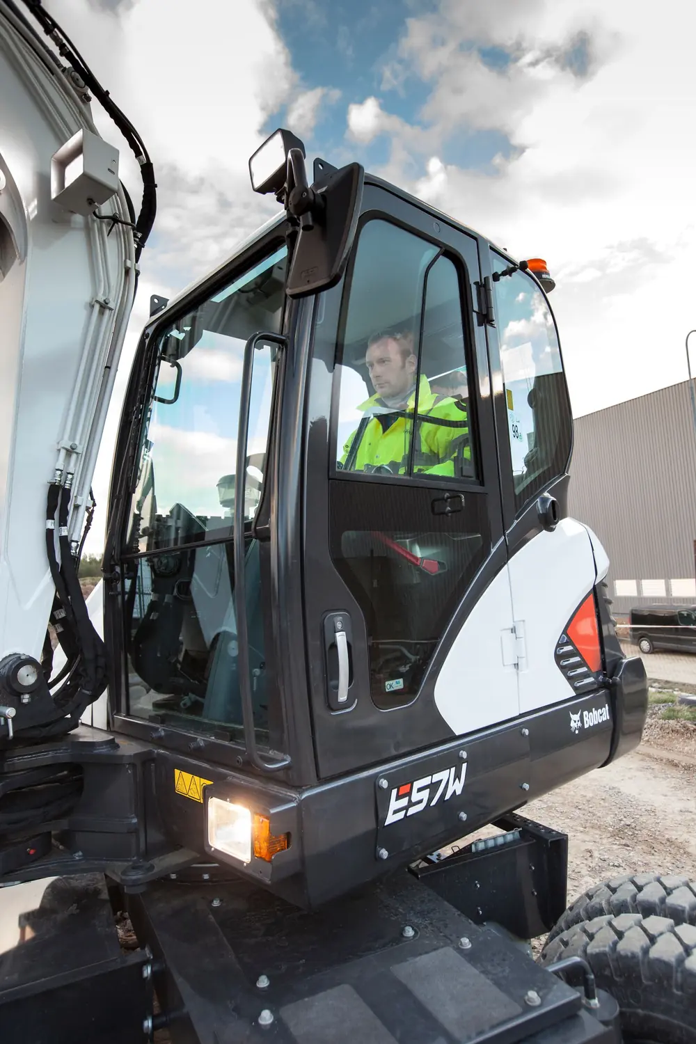Bobcat E57W thumbnail 3