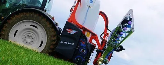 Kuhn Altis 2002 MEA3
