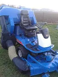 Iseki SF 230
