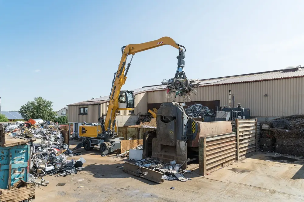 Liebherr LH 30 M Industry Litronic thumbnail 2