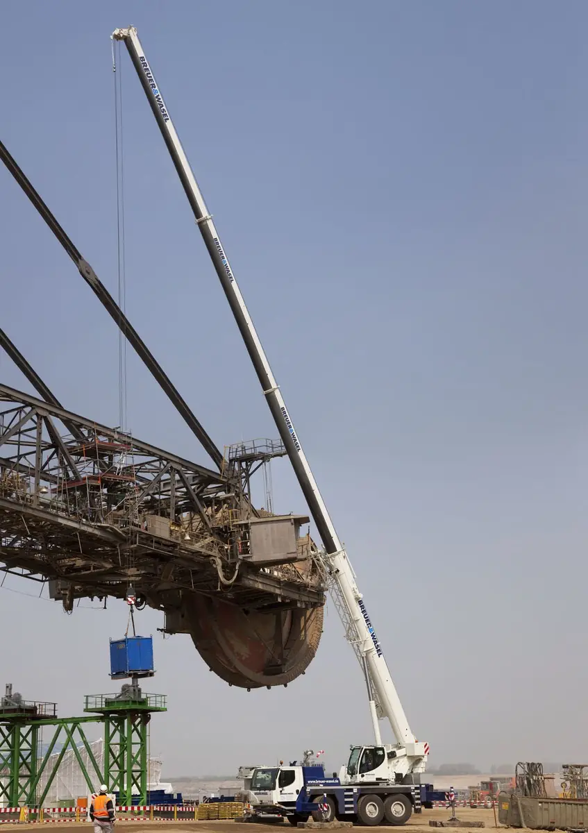 Liebherr LTM 1050-3.1 thumbnail 5